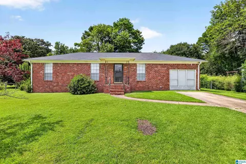 504 Overhill Rd, Pelham, AL 35124