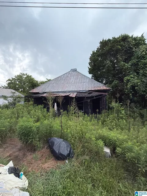 1433 Avenue I, Bessemer, AL 35020