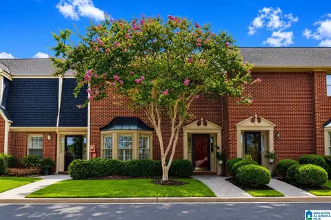 326 Chase Plantation Cir, Hoover, AL 35244