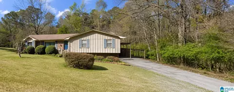 204 Laurel Dr, Gardendale, AL 35071