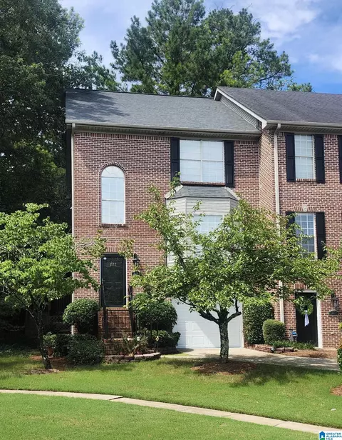 222 Meadow Croft Cir, Birmingham, AL 35242
