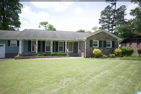 3416 Loch Haven Dr, Hoover, AL 35216