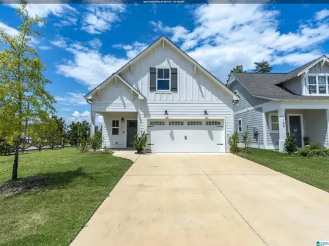 104 Huntley Ridge Dr, Pelham, AL 35124
