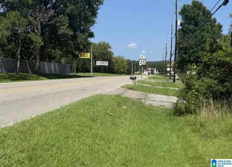 325 W College St, Columbiana, AL 35051