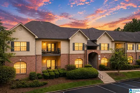 318 Sterling Oaks Dr #318, Hoover, AL 35244
