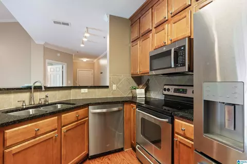 318 Sterling Oaks Dr #318, Hoover, AL 35244
