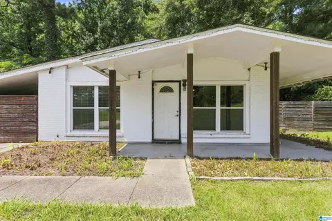 3236 Warringwood Dr, Hoover, AL 35216