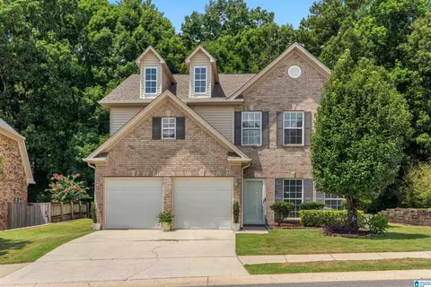 180 Thorn Berry Dr, Birmingham, AL 35242