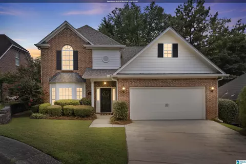 2813 Cahaba Cir, Vestavia, AL 35243