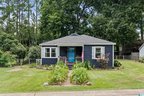 206 Kay Ave, Trussville, AL 35173