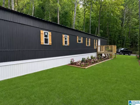1305 Bohannon Dr, Moody, AL 35004