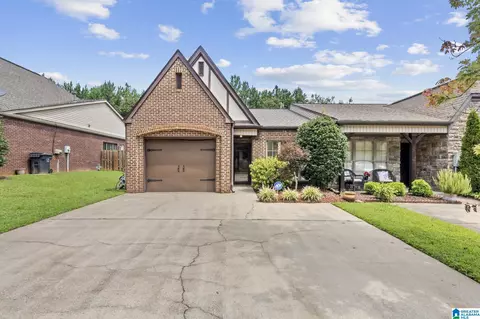 4321 Ashwood Cv, Birmingham, AL 35216