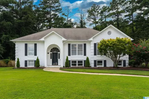 416 Still Oaks Cir, Trussville, AL 35173