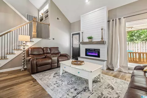 1301 Amberley Woods Dr, Helena, AL 35080