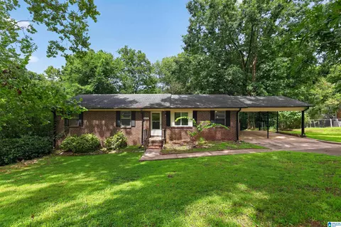 432 15th Ln NW, Center Point, AL 35215