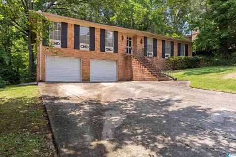 3427 Kildare Dr, Hoover, AL 35226