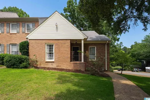 4662 Round Forest Dr, Birmingham, AL 35213