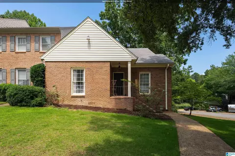 4662 Round Forest Dr, Birmingham, AL 35213