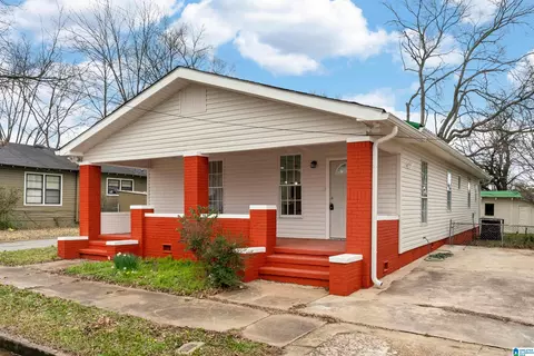 716 15th St N, Bessemer, AL 35020