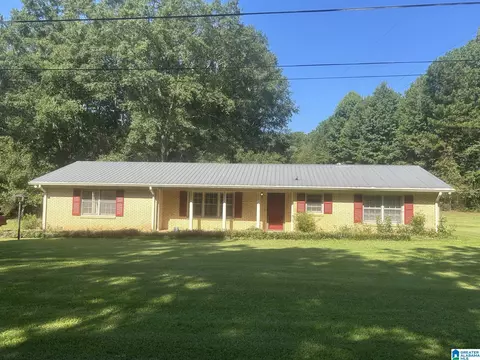 1220 Birchwood Dr, Anniston, AL 36207