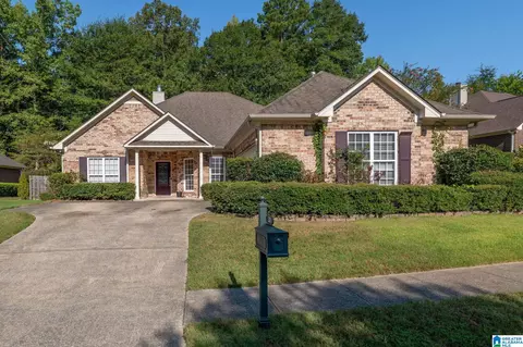 321 Chesser Plantation Ln, Chelsea, AL 35043