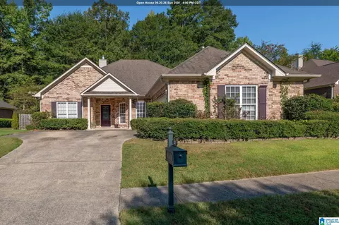 321 Chesser Plantation Ln, Chelsea, AL 35043