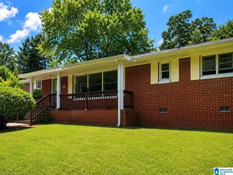 11 Seminole Dr, Russellville, AL 35653