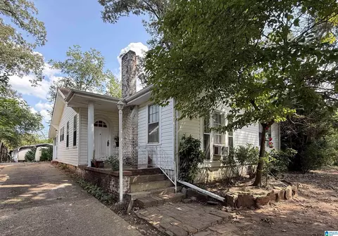 3007 Circle Dr, Hueytown, AL 35023