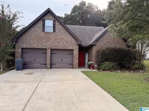 932 Valley Cir, Leeds, AL 35094