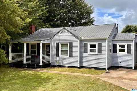 2204 Forest Lake Dr, Tuscaloosa, AL 35401
