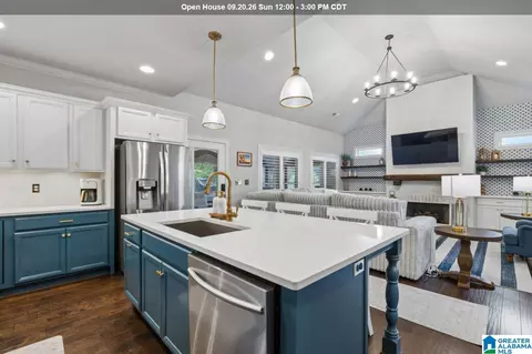 369 Strathaven Dr, Pelham, AL 35124