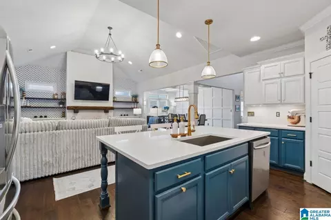 Kitchen - 369 Strathaven Dr, Pelham, AL 35124 photo 3 of 4
