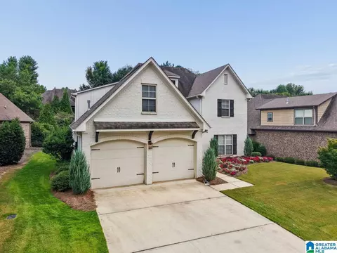 Exterior - 369 Strathaven Dr, Pelham, AL 35124 photo 4 of 8