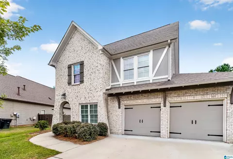 104 Love Ln, Chelsea, AL 35147