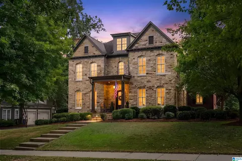 628 Founders Park Dr W, Hoover, AL 35226