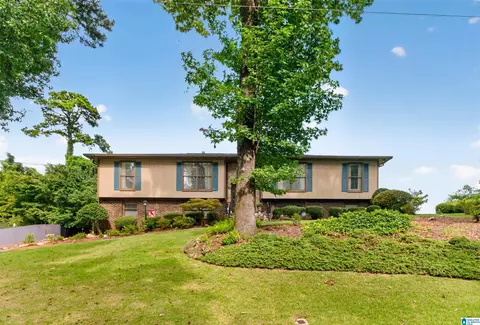 2229 Timberlane Dr, Bessemer, AL 35022