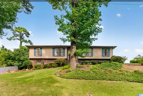 2229 Timberlane Dr, Bessemer, AL 35022