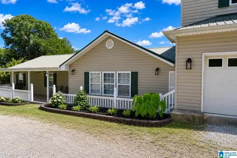470 Camellia Ln, West Blocton, AL 35184