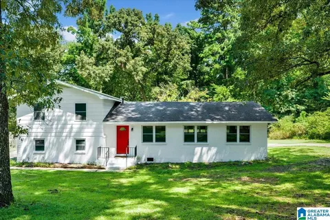 2221 Lisa Ann Dr SE, Leeds, AL 35094