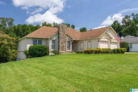 1215 Shadecrest Rd, Anniston, AL 36206