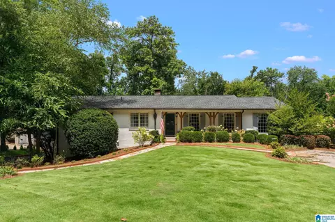 2736 Cherokee Rd, Vestavia Hills, AL 35216