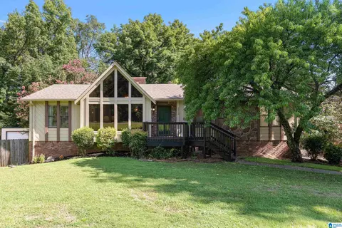 2213 Pioneer Dr, Hoover, AL 35226