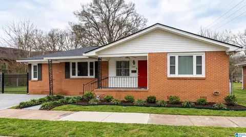 104 S M St, Selma, AL 36703