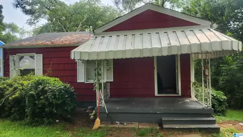 11 Wilkes Cir, Midfield, AL 35228