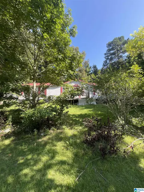 7087 Pocahontas Rd, Bessemer, AL 35022