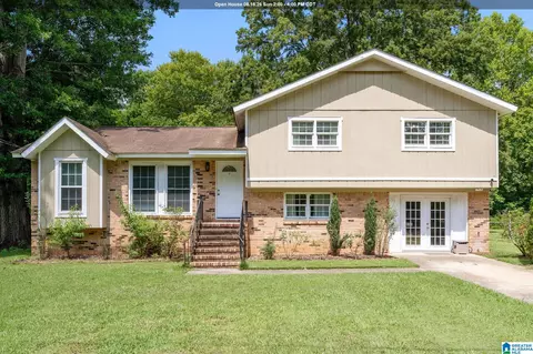 1724 Serene Dr, Center Point, AL 35215
