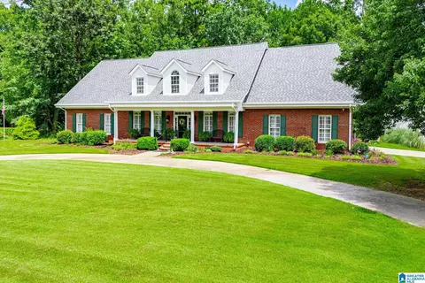 4730 Amberwood Ln, Anniston, AL 36207