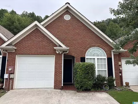 126 Hayesbury Ct, Pelham, AL 35124
