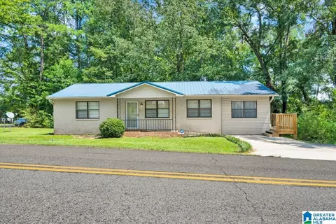 678 Flint Hill Rd, Bessemer, AL 35022