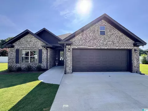 110 Marlen Cir, Sylacauga, AL 35150